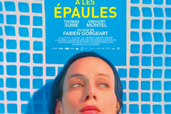 Diane a les épaules
