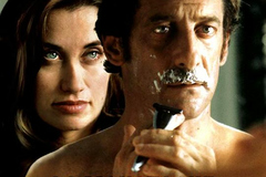 La Moustache
