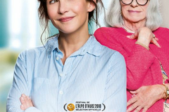 Mme Mills, une voisine si parfaite
